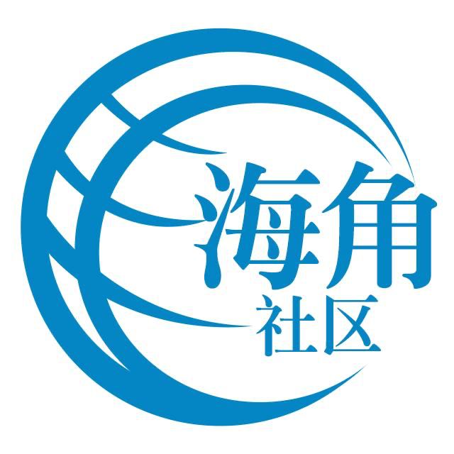 欣喜的黑猫